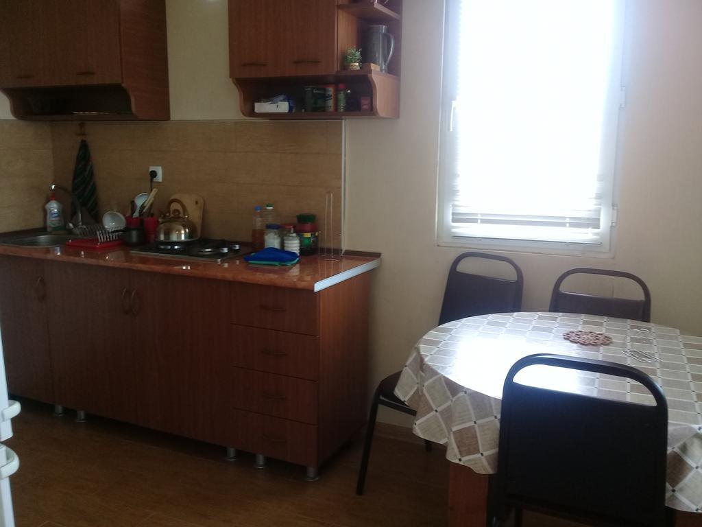 Tlt Guest House Telavi Bagian luar foto