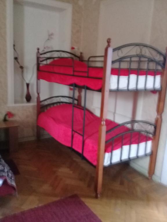 Tlt Guest House Telavi Bagian luar foto